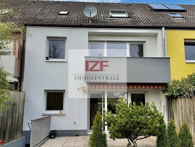 Reihenmittelhaus zur Miete 2.180 € 6 Zimmer 150 m² 248 m² Grundstück frei ab 01.05.2026 Wetzendorf Nürnberg / Großreuth 90425