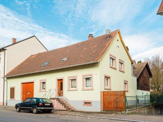 Mehrfamilienhaus zum Kauf 450.000 € 8 Zimmer 151,8 m² 438 m² Grundstück Emmendingen 79312