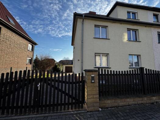 Doppelhaushälfte zum Kauf 225.000 € 1 Zimmer 167 m² 626 m² Grundstück Bitterfeld Bitterfeld-Wolfen 06749