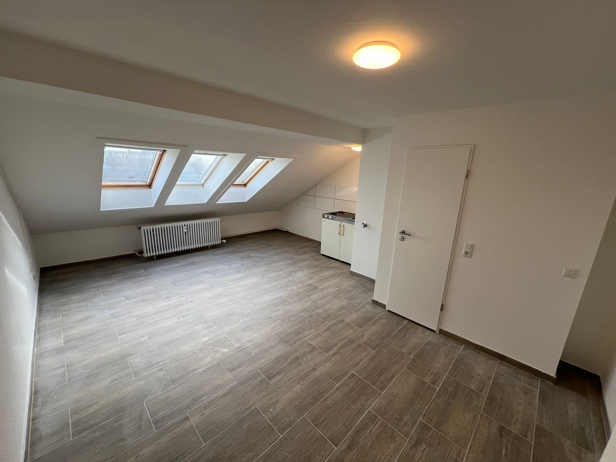 Wohnung zur Miete 400 € 1 Zimmer 19,4 m²<br/>Wohnfläche Bergstraße 17 Damperhof Kiel 24103