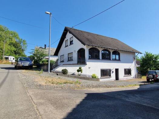 Einfamilienhaus zum Kauf 335.000 € 7,5 Zimmer 246 m² 725 m² Grundstück frei ab 30.04.2027 Schloßtal 8 c Dollendorf Blankenheim 53945