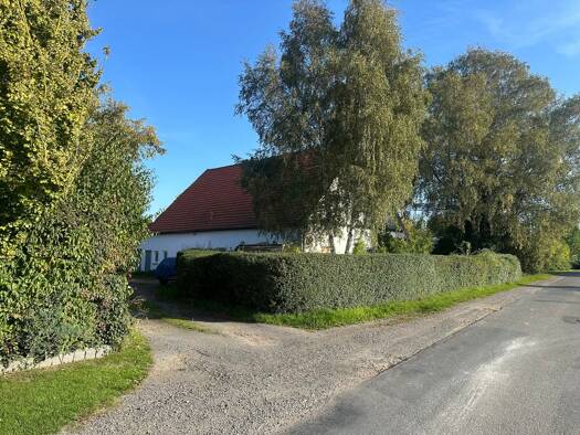 Haus zum Kauf provisionsfrei 180.000 € 8 Zimmer 200 m² 990 m² Grundstück frei ab sofort Harlinghausen Preußisch Oldendorf 32361