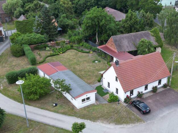 Einfamilienhaus zum Kauf 198.500 € 5 Zimmer 137 m² 1.031 m² Grundstück Pahlsdorf Sonnewalde 03249