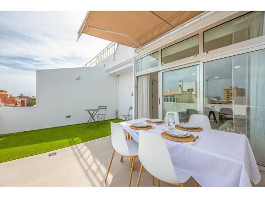 Wohnung zum Kauf 349.900 € 2 Zimmer 73 m² Calle León y Castillo 23 Las Palmas de Gran Canaria 35003