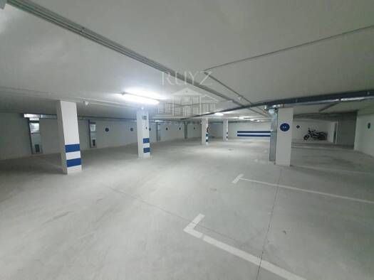 Außenstellplatz zum Kauf - Erstbezug 14.000 € 14 m² Salobreña 18680