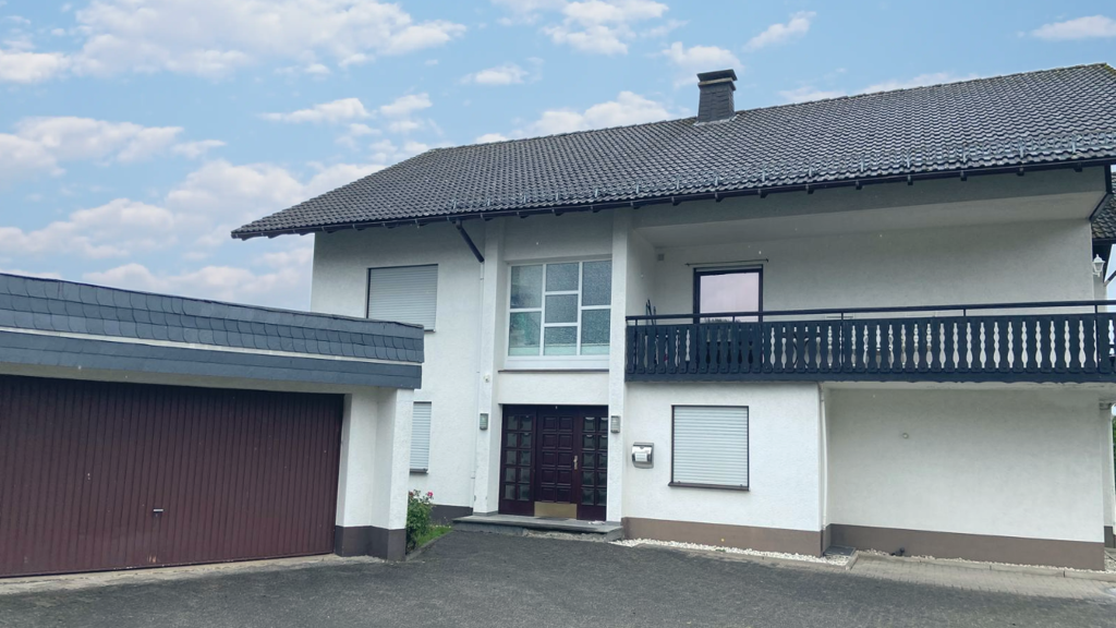 Mehrfamilienhaus zum Kauf 350.000 € 13 Zimmer 300 m² 695 m² Grundstück Hallenberg 59969