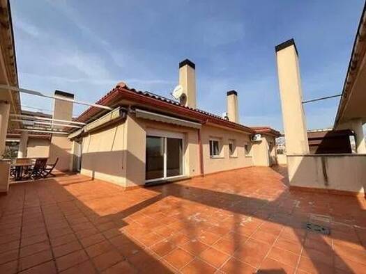 Penthouse zum Kauf 677.500 € 4 Zimmer 242 m² 2. Geschoss Avenida De La Primavera Cerdanyola del Vallès 08290