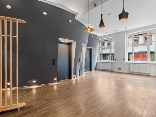 Mehrfamilienhaus zum Kauf als Kapitalanlage geeignet 12 Zimmer 275 m² 680 m² Grundstück Lambrecht 67466