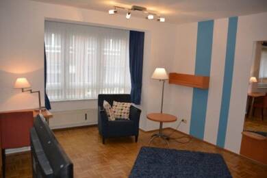 Wohnung zur Miete Wohnen auf Zeit 890 € 1 Zimmer 32 m² frei ab 15.06.2025 Mülheim Köln 51063