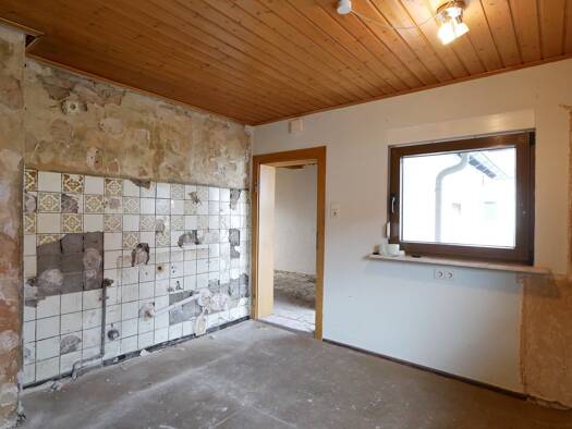 Einfamilienhaus zum Kauf 240.000 € 4 Zimmer 100 m² 975 m² Grundstück Dörfles 96487