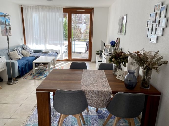 Wohnung zur Miete 1.150 € 2 Zimmer 60 m²<br/>Wohnfläche 1.<br/>Geschoss 01.12.2024<br/>Verfügbarkeit Berg Stuttgart 70190