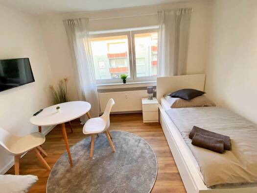 Wohnung zur Miete Wohnen auf Zeit 1.800 € 3 Zimmer 80 m² frei ab sofort Landäckerstr. 0 Neckarweihingen Ludwigsburg 71642