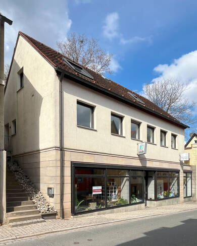 Einfamilienhaus zum Kauf 290.000 € 4 Zimmer 133,6 m² 220 m² Grundstück frei ab sofort Burghaslach Burghaslach 96152