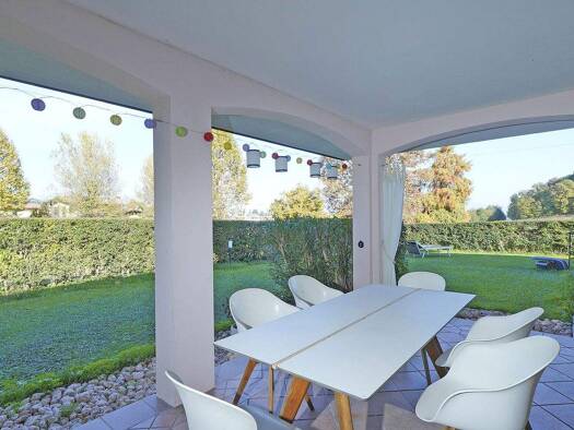 Haus zum Kauf 695.000 € 5 Zimmer 140 m² 200 m² Grundstück frei ab sofort Via Prais Padenghe sul Garda