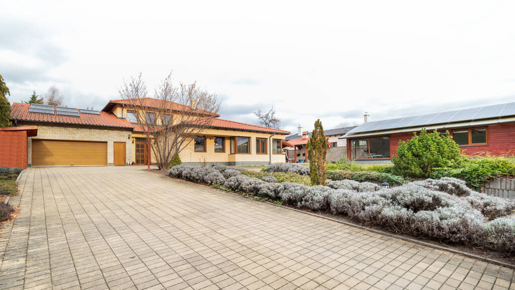 Einfamilienhaus zum Kauf 749.000 € 6 Zimmer 337 m² 6.247 m² Grundstück Györ 9000