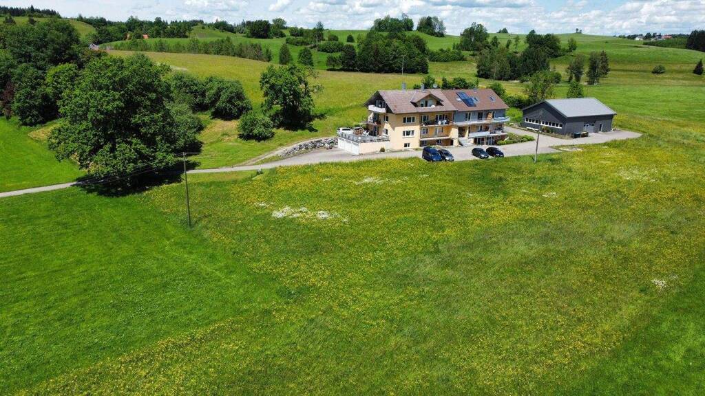 Mehrfamilienhaus zum Kauf provisionsfrei 31 Zimmer 818 m² 70.000 m² Grundstück Gebrazhofen Leutkirch 88299