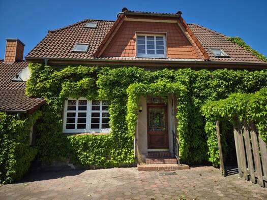 Einfamilienhaus zur Miete 1.200 € 6 Zimmer 134 m² 1.194 m² Grundstück Elisabethfehn Barßel 26676