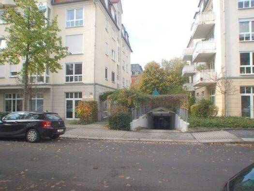Duplex-Garage zur Miete provisionsfrei 40 € Tzschimmerstraße 28 Striesen-Ost Ortsamtsbereich Blasewitz 01309