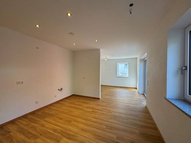 Wohnung zum Kauf - Erstbezug provisionsfrei 605.000 € 3 Zimmer 80,9 m² 1. Geschoss frei ab sofort Traunstein Traunstein 83278