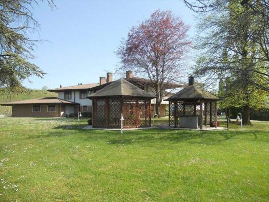 Mehrfamilienhaus zum Kauf 800.000 € 5 Zimmer 680 m² 5.000 m² Grundstück Buttrio (UD) 33042