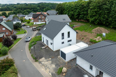 Einfamilienhaus zum Kauf 450.000 € 5 Zimmer 146,9 m² 707 m² Grundstück Rennerod Rennerod 56477