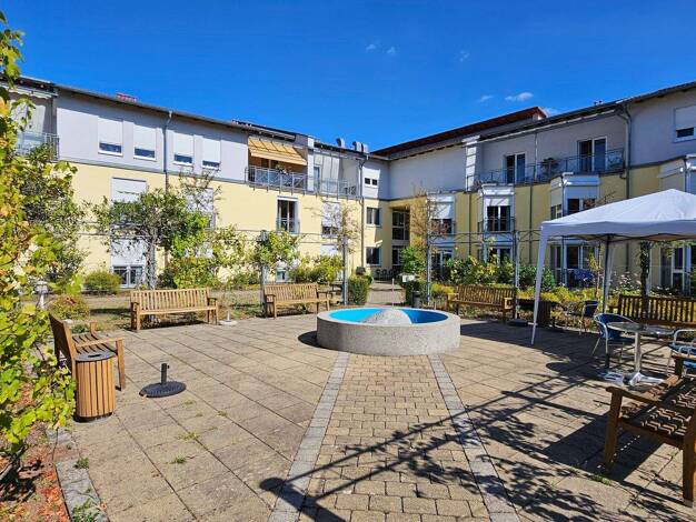 Wohnung zum Kauf 75.000 € 1 Zimmer 47 m² 2. Geschoss Oeslau Rödental 96472