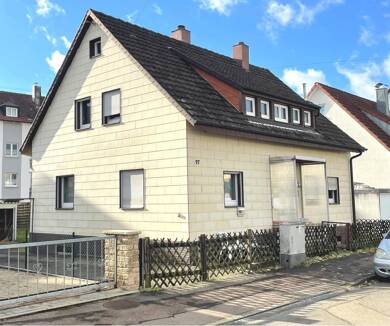 Einfamilienhaus zum Kauf 330.000 € 6,5 Zimmer 114 m² 317 m² Grundstück Eislingen Eislingen (Fils) 73054