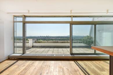 Penthouse zur Miete 1.540 € 2,5 Zimmer 110,9 m² Dachgeschoss, 5. Geschoss frei ab sofort Max-Brod-Weg 6 Freiberg Stuttgart 70437
