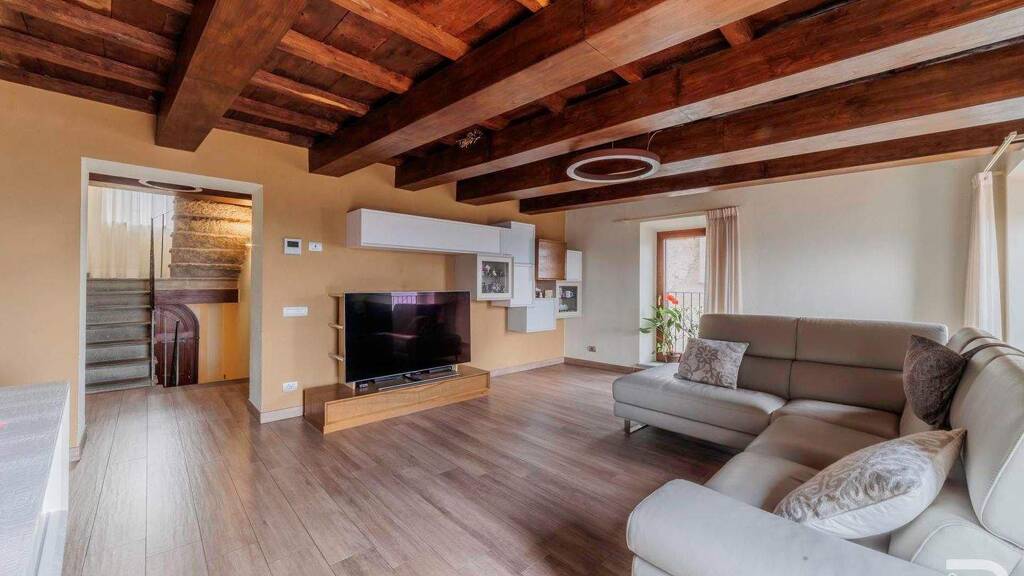 Reihenhaus zum Kauf 870.000 € 1 Zimmer 285 m² frei ab sofort Castelnuovo di Garfagnana 55032