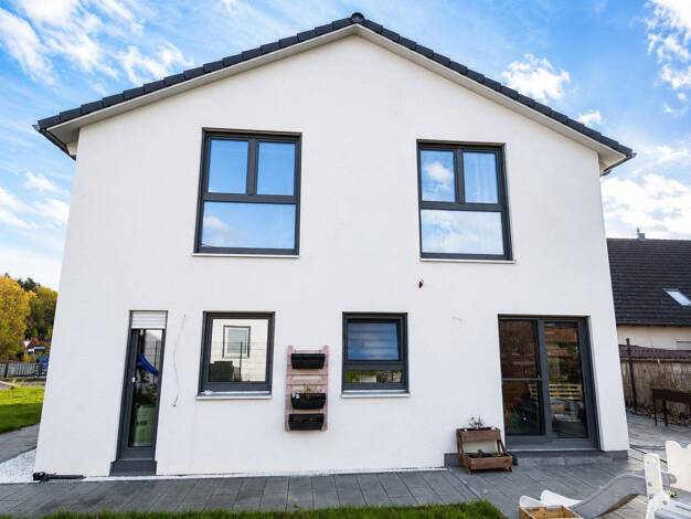 Einfamilienhaus zum Kauf provisionsfrei 499.900 € 7 Zimmer 193 m² 563 m² Grundstück Raphaelstraße 1a Großohrenbronn Dentlein am Forst 91599
