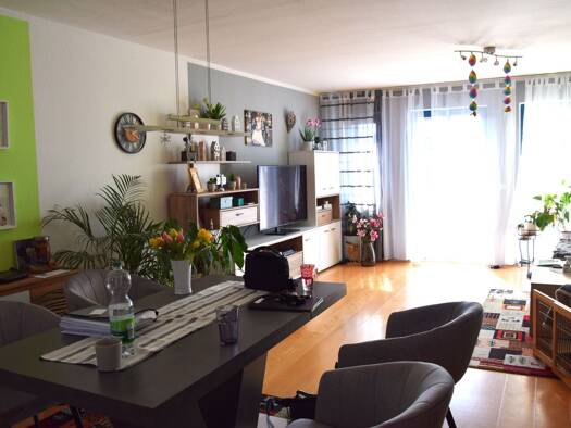 Haus zum Kauf 4 Zimmer 131 m² 359 m² Grundstück Großobringen 99439