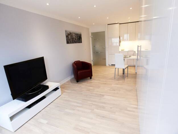 Wohnung zur Miete 1.250 € 1 Zimmer 32 m² Düsseldorfer Straße 7 Schwabing-West München 80804