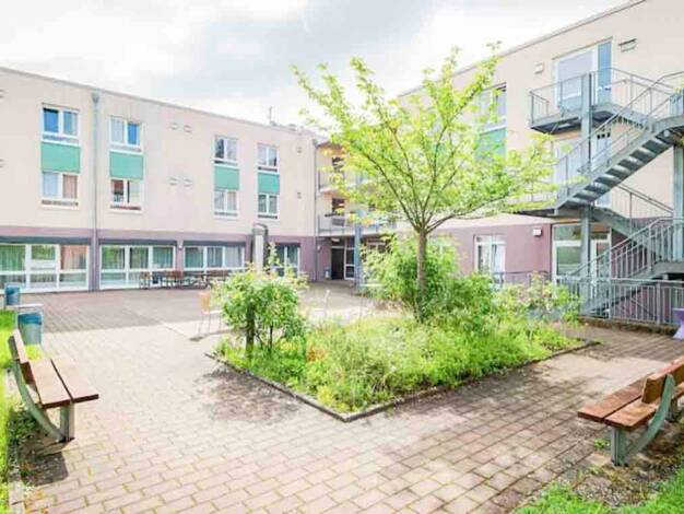 Sonstiges zum Kauf als Kapitalanlage geeignet 168.000 € 1 Zimmer 40 m² Schorndorf 73614