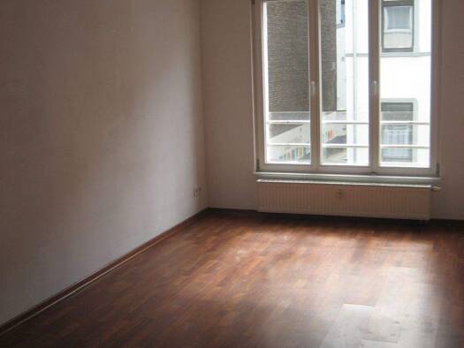 Wohnung zur Miete 450 € 1,5 Zimmer 31 m² 1. Geschoss frei ab sofort Offenbach am Main 63065