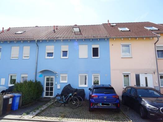 Reihenmittelhaus zur Miete 1.390 € 5 Zimmer 135 m² 197 m² Grundstück frei ab 01.11.2026 Versbach Würzburg 97078