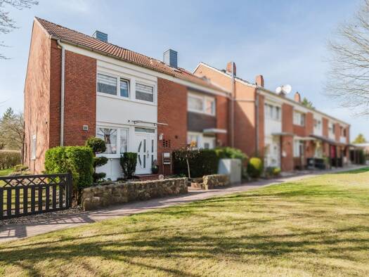 Reihenendhaus zum Kauf 279.500 € 4 Zimmer 114 m² 384,5 m² Grundstück Lauenburg/Elbe 21481