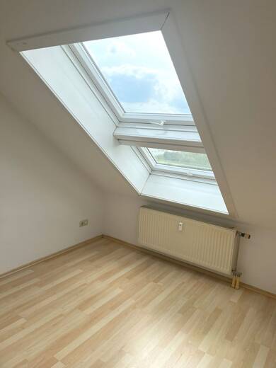 Wohnung zum Kauf 33.000 € 33 m² frei ab sofort Neuhaus Neuhaus am Rennweg 98724