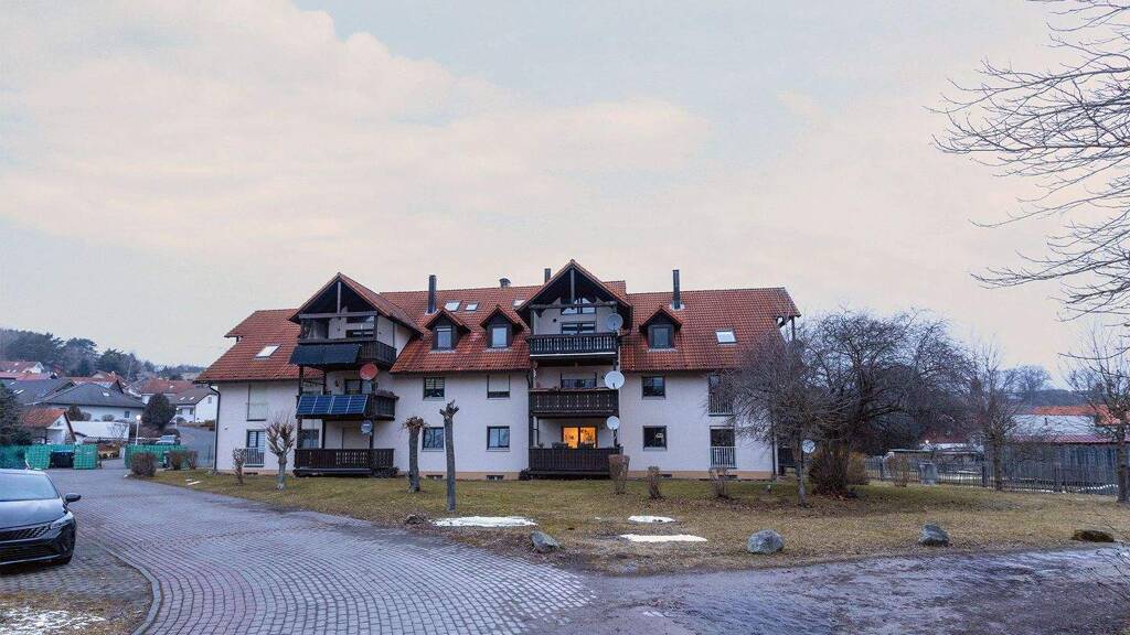 Wohnung zum Kauf 98.000 € 3 Zimmer 69 m² Geratal 99331