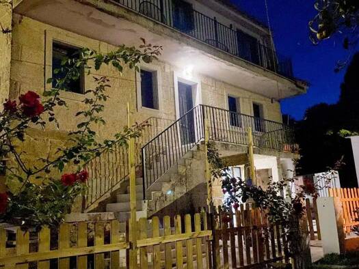 Chalet zur Miete 4 Zimmer 150 m² Rúa De San Pedro Cangas 36949