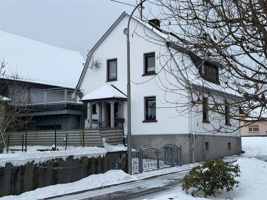 Einfamilienhaus zum Kauf 235.000 € 5 Zimmer 140 m² 858 m² Grundstück Freilingen , Westerw 56244