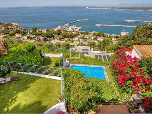 Haus zum Kauf 895.000 € 215 m² 305 m² Grundstück Roses 17480