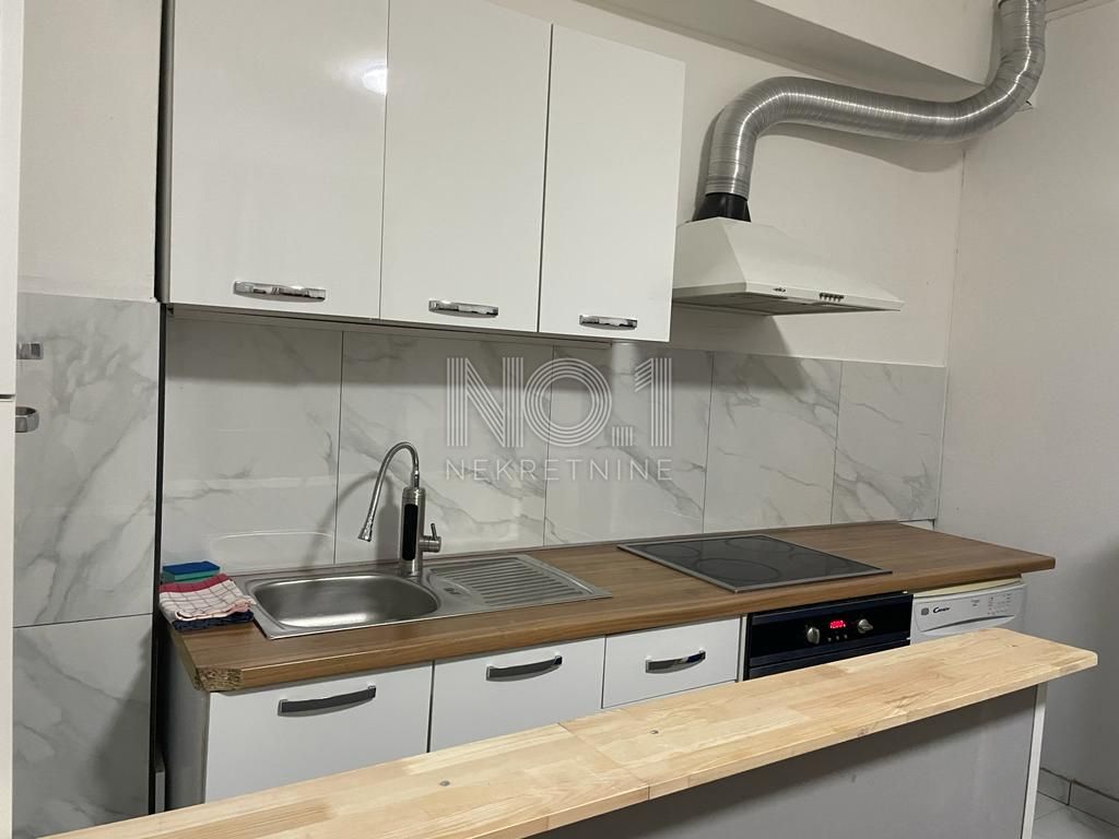 Wohnung zur Miete 1.750 € 4 Zimmer 136 m²<br/>Wohnfläche Cavle center