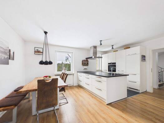 Einfamilienhaus zum Kauf 998.000 € 4 Zimmer 117 m² 300 m² Grundstück frei ab 20.08.2026 Lohhof Unterschleißheim 85716