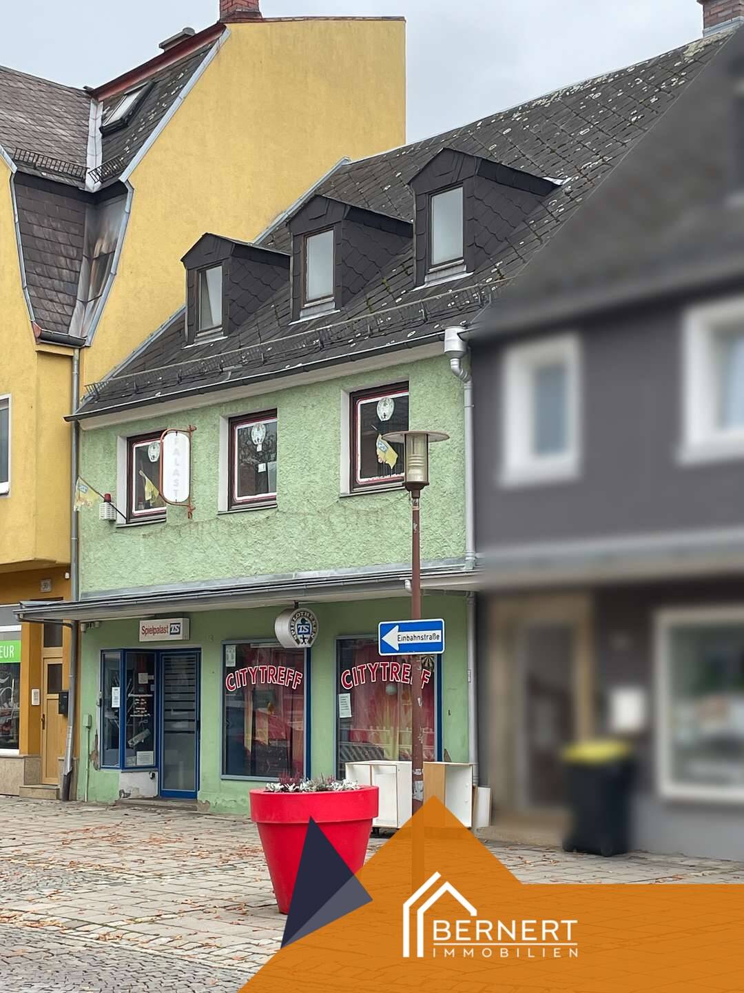 Stadthaus zum Kauf - Ansicht 2