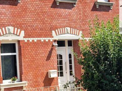 Stadthaus zum Kauf als Kapitalanlage geeignet 335.000 € 12 Zimmer 248 m² 600 m² Grundstück Schönheide 08304