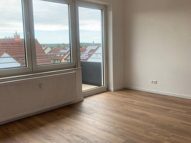 Wohnung zur Miete 850 € 3 Zimmer 70 m² 3. Geschoss Theodor-Simoneit-Straße 2 Kahl am Main 63796