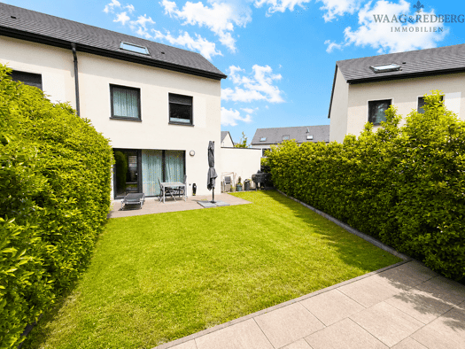 Reihenendhaus zum Kauf 598.000 € 5 Zimmer 120 m² 242,4 m² Grundstück frei ab sofort Röthenbach Röthenbach an der Pegnitz 90552