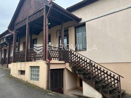 Haus zum Kauf 239.000 € 5 Zimmer 189 m² Centar Požega