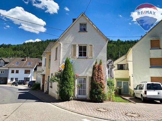 Einfamilienhaus zum Kauf 95.000 € 6 Zimmer 160 m² 157 m² Grundstück Geilnau 56379