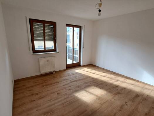 Wohnung zur Miete 650 € 2 Zimmer 64 m² Geschoss 2/3 frei ab sofort Schwabach Schwabach 91126